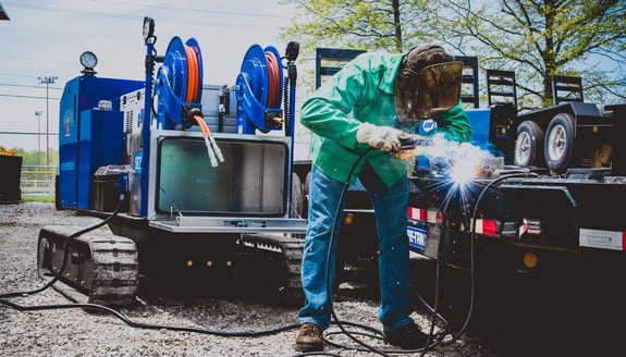 Miller Maxstar 200 STR Welder Skylift